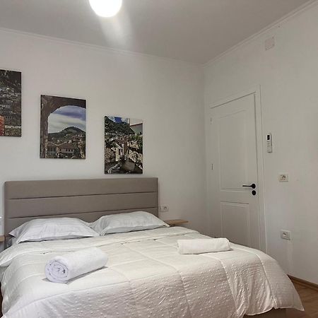 Hotel Villa Edis Berat Exterior photo