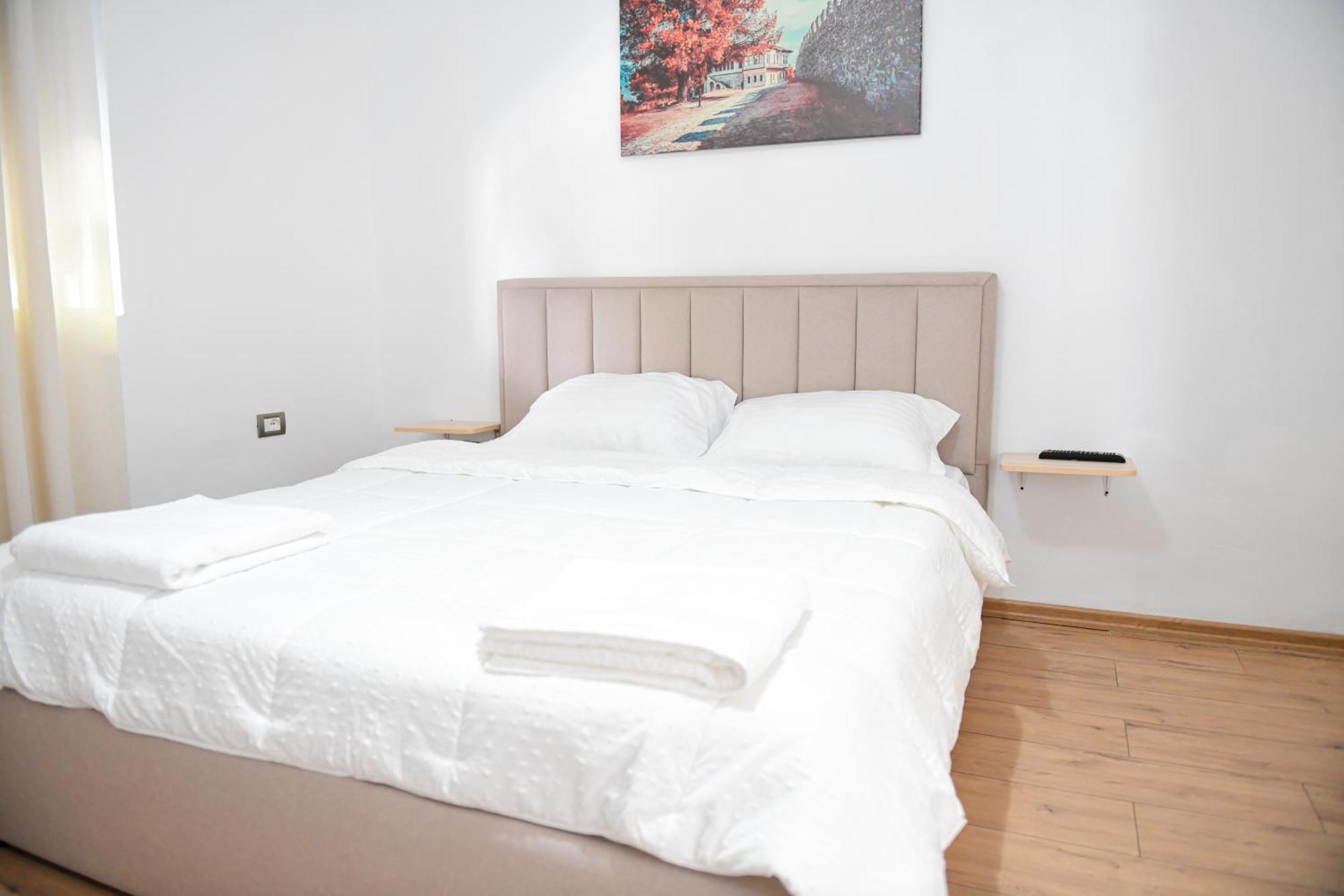Hotel Villa Edis Berat Exterior photo